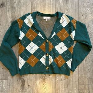Green argyle cropped cardigan sweater!